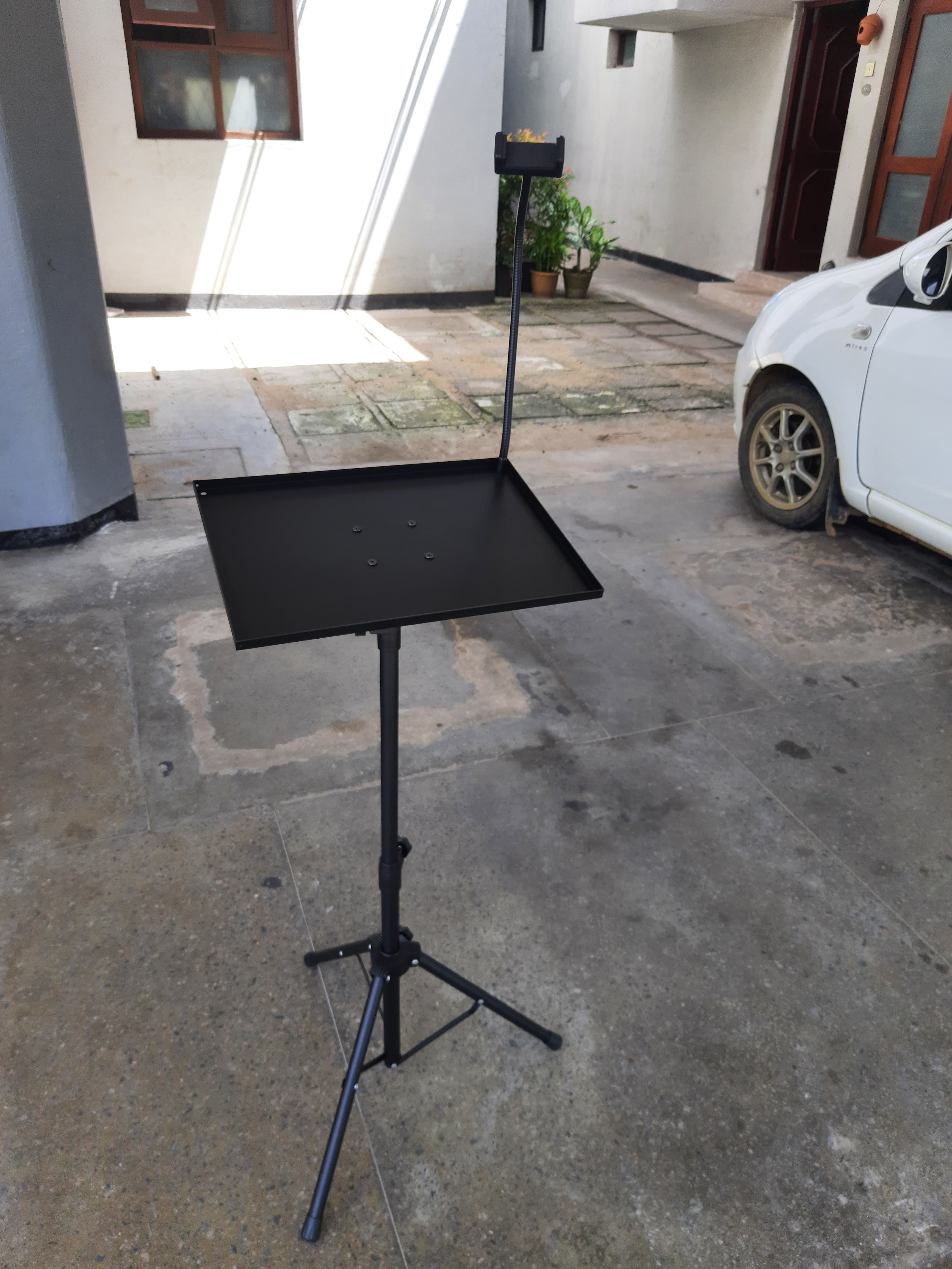 Projector & Laptop Tripod Stand in action 3