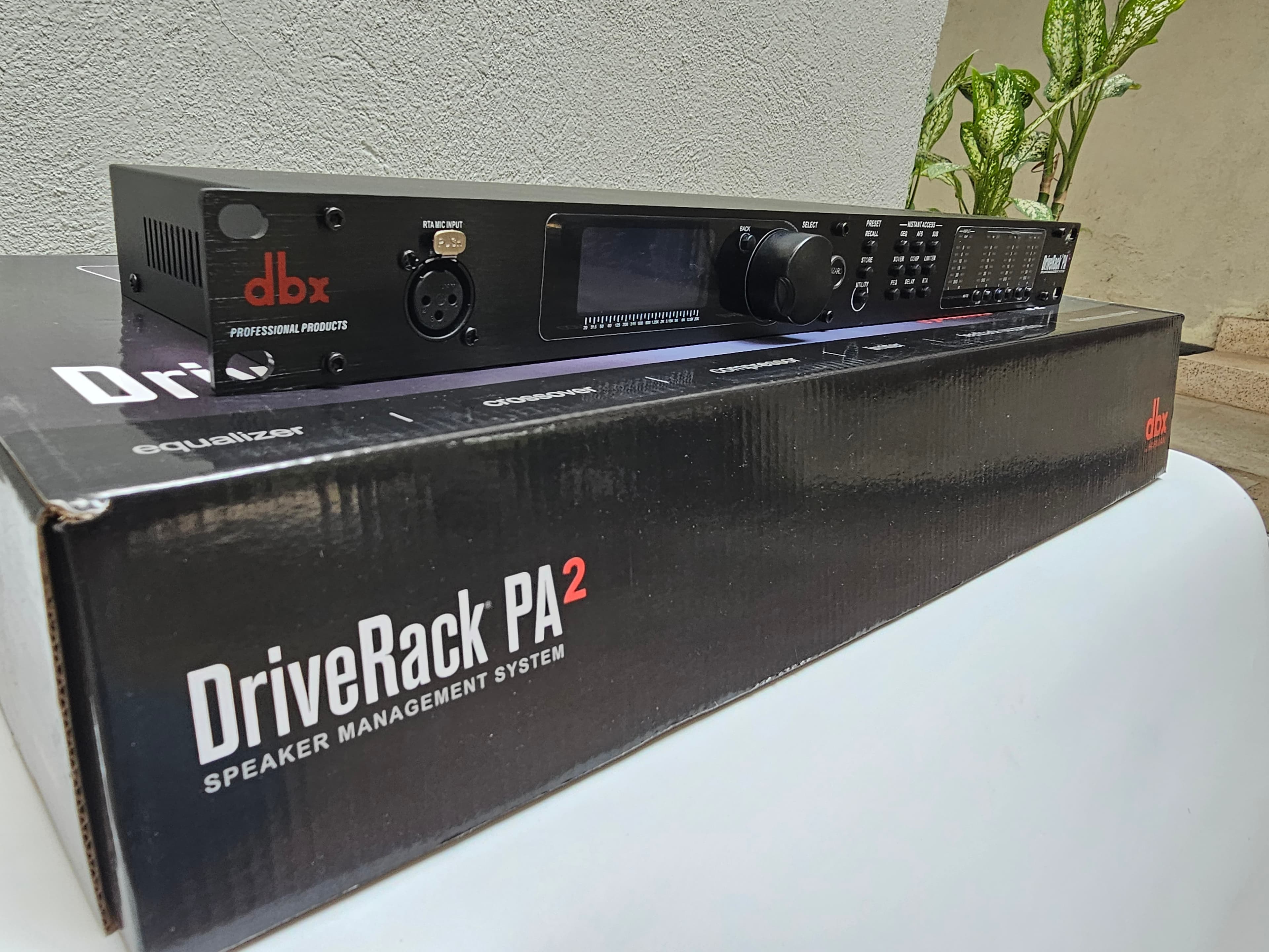 dbx DriveRack PA2 Loudspeaker Management Processor in action 2