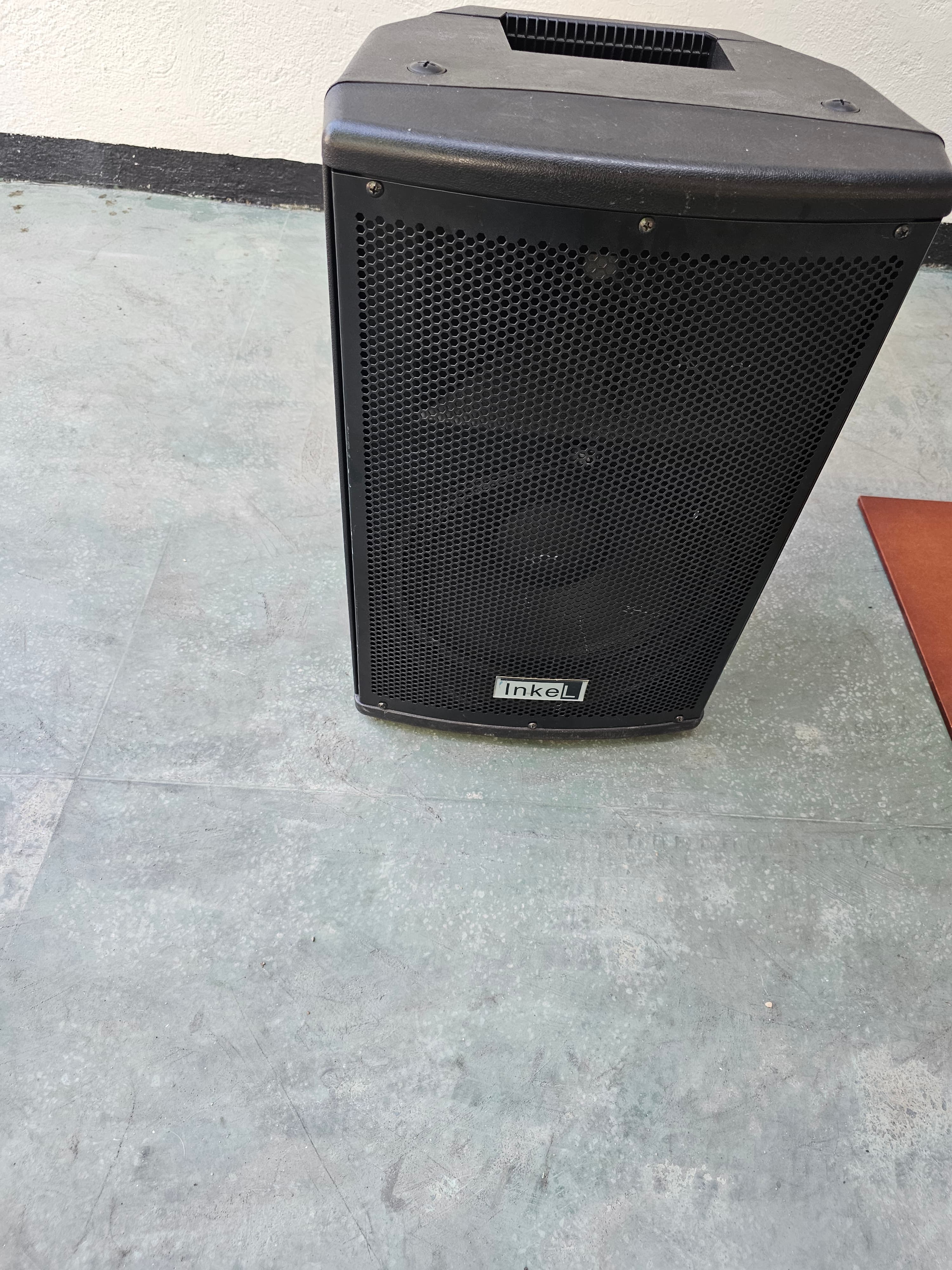 Inkel 12-inch Active Speaker in action 1