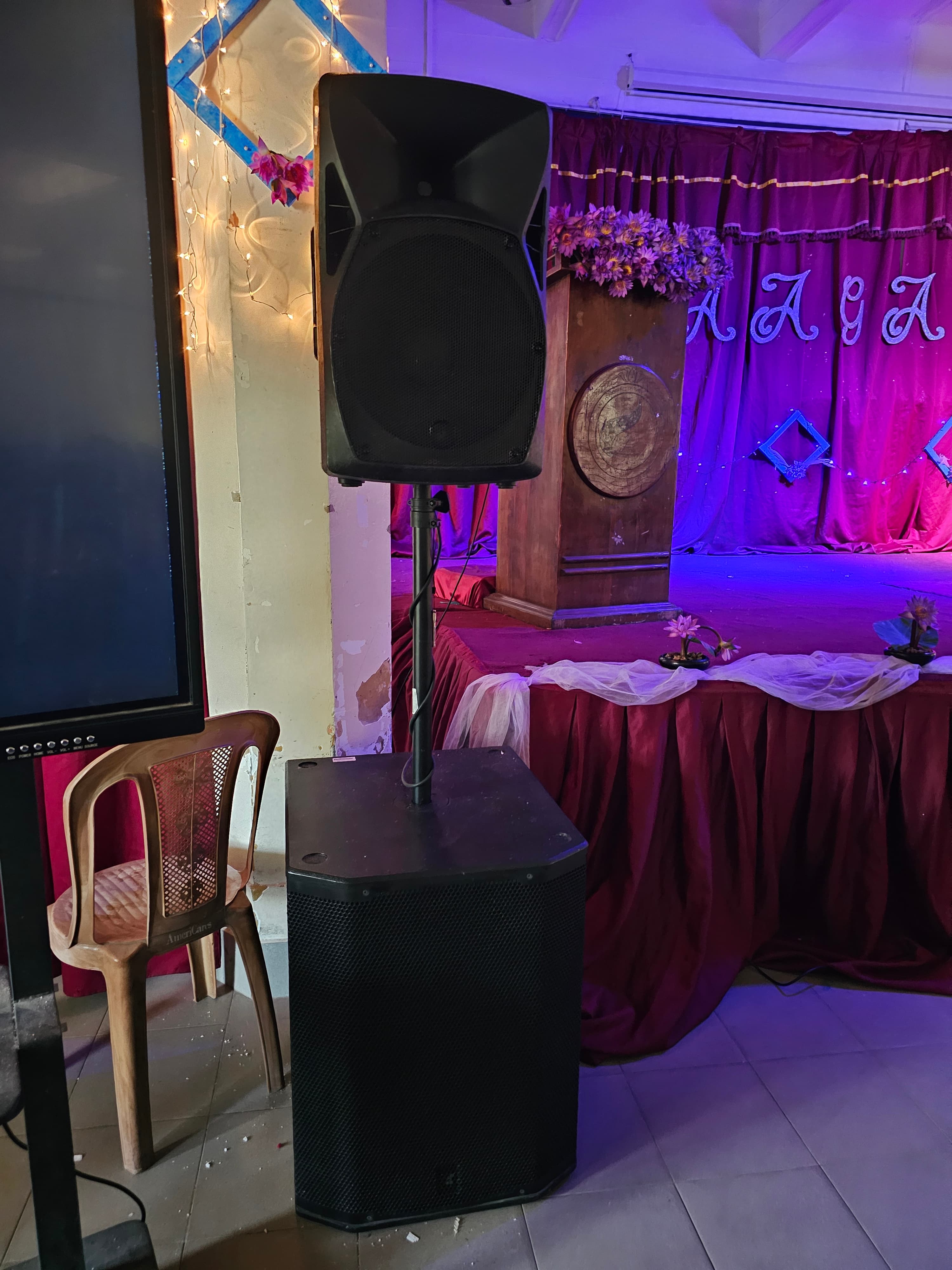 JBL STX828S Dual 18-inch Passive Subwoofer in action 3