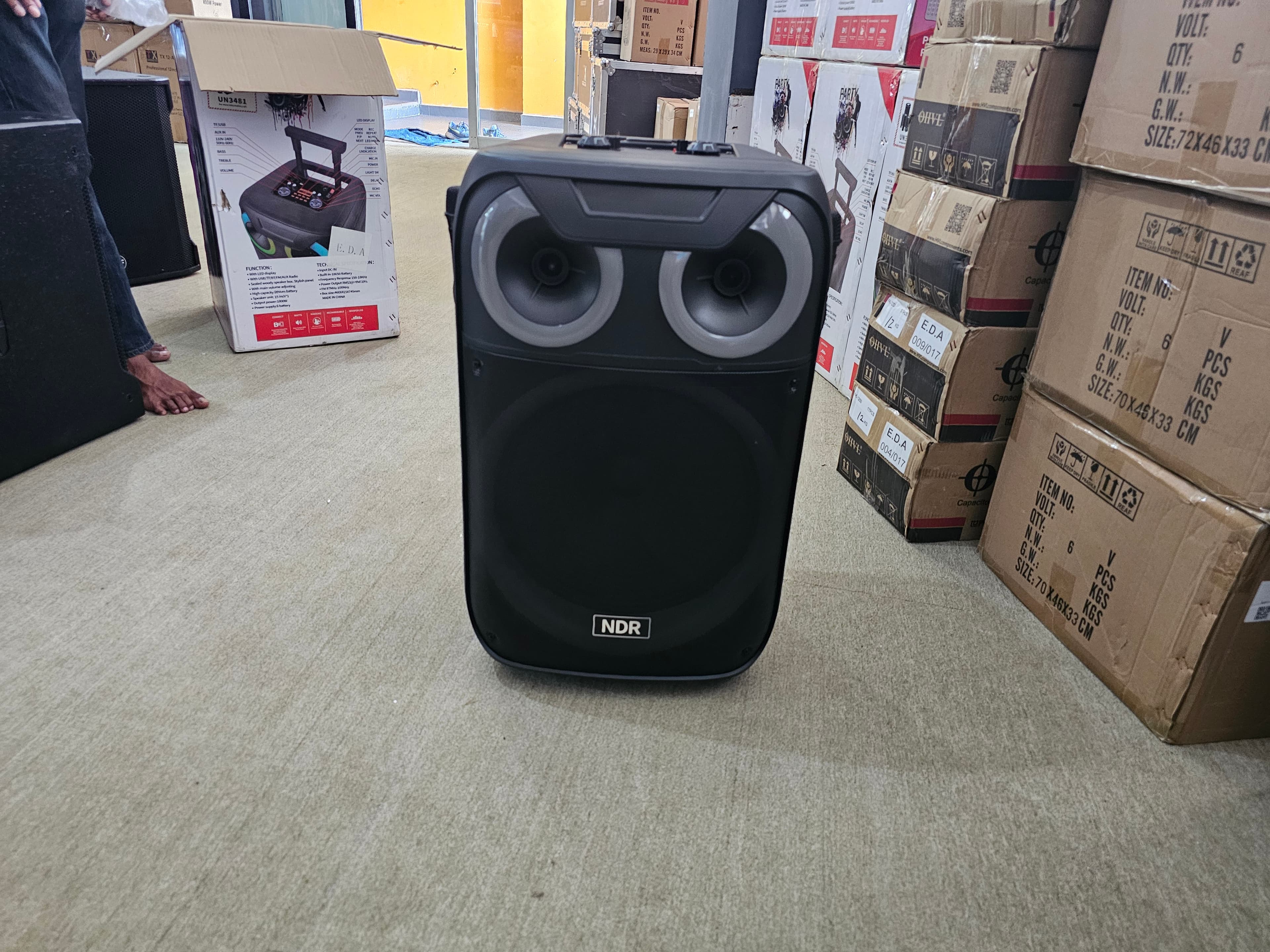 NDR C15 15-inch Bluetooth Trolley Speaker in action 5