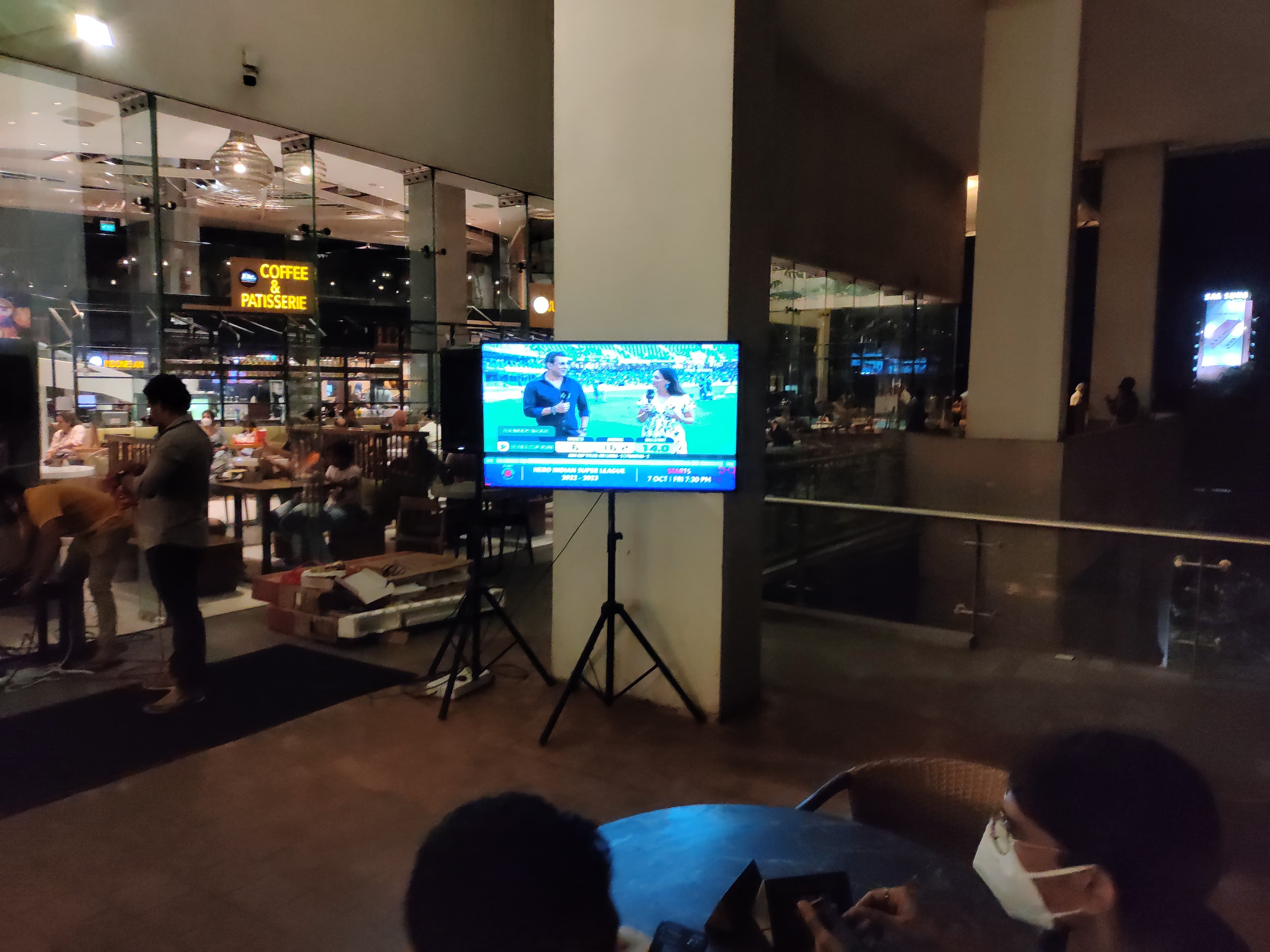Singer 55-inch 4K Android Smart TV in action 4