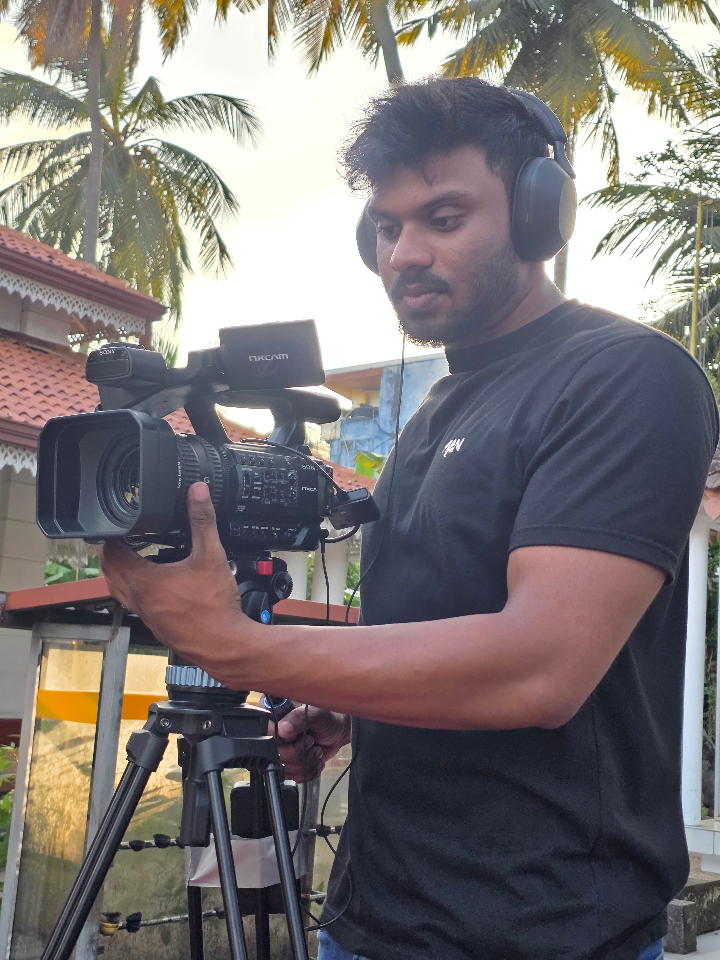 Professional Junior Videographer in action 2