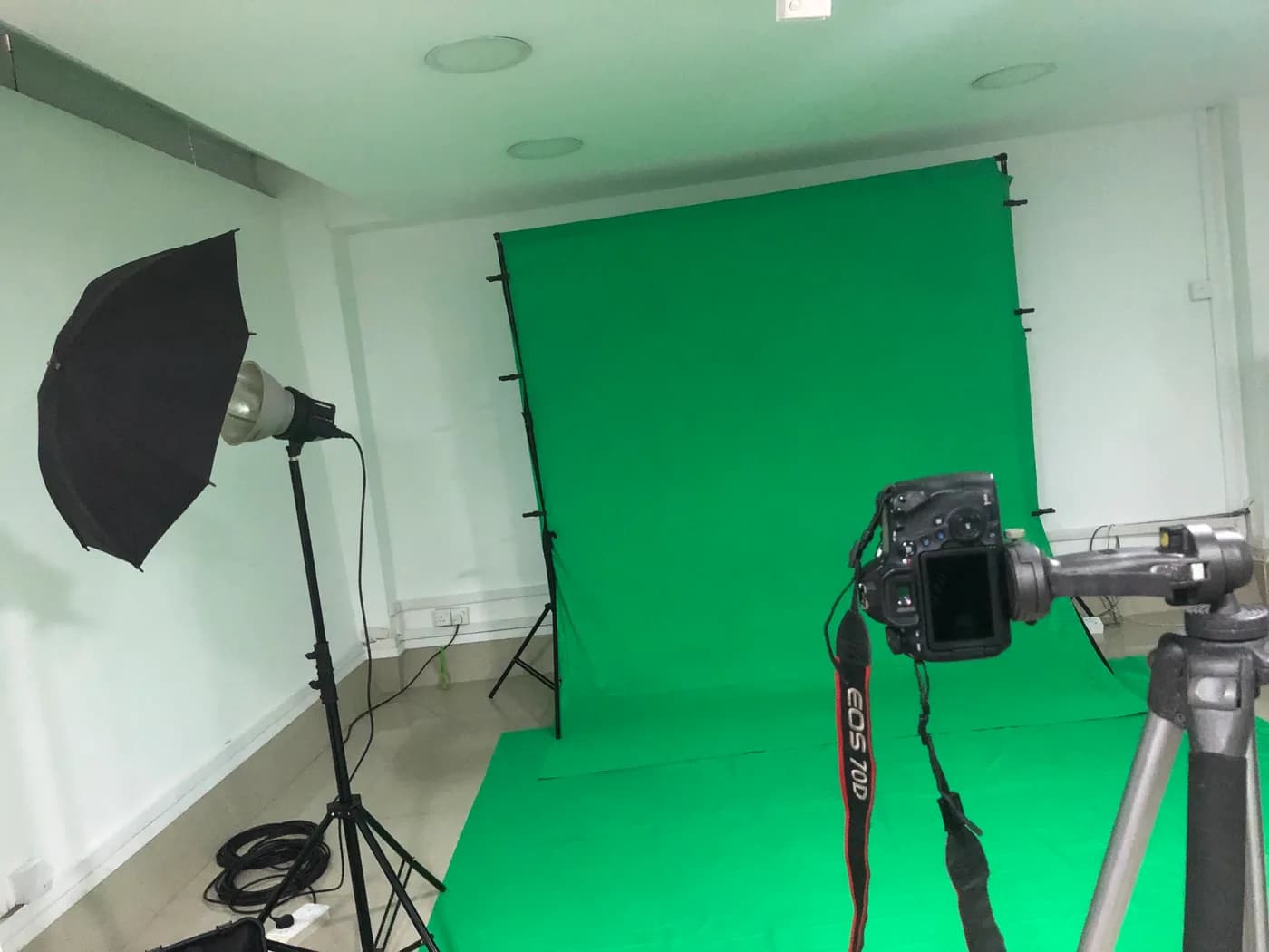 Green Screen Background System 10x8 Feet Rental — actual unit photo 03
