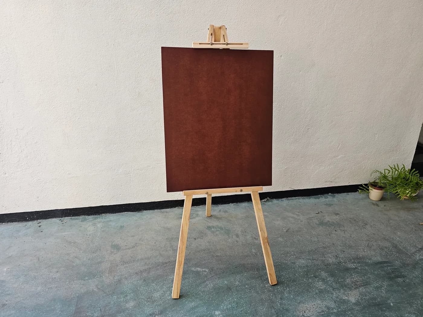 Easel Stand with Board — actual unit photo 05