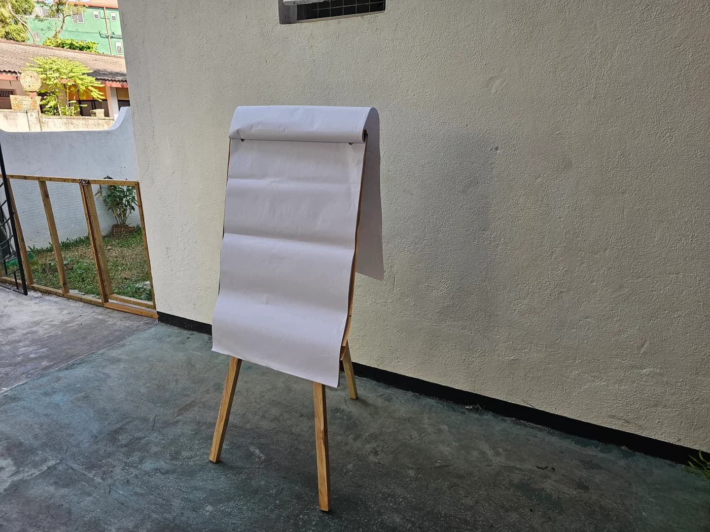 Wooden Easel Stand with drowing board Rental — actual unit photo 05