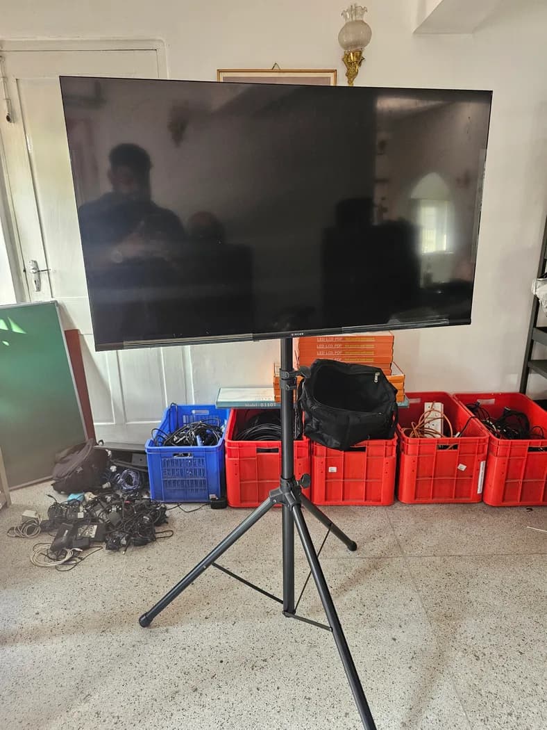 TV Tripod for rent - TV Tripod Stand Heavy Duty — actual unit photo 02