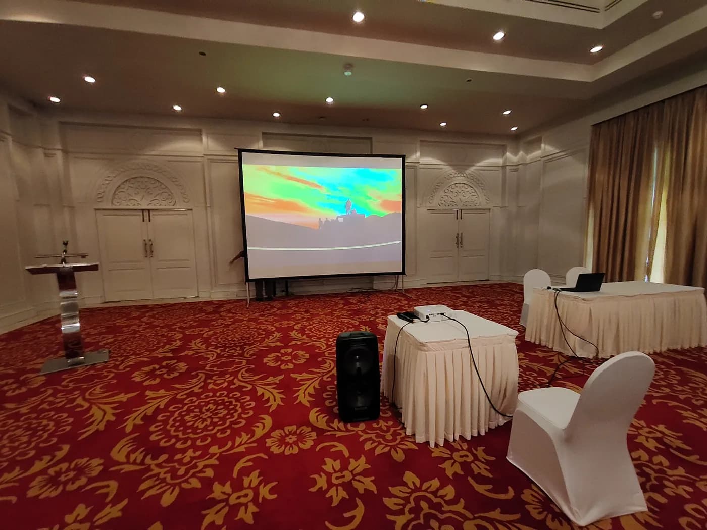12 x 9 Ft Fast Fold Projector Screen — actual unit photo 07