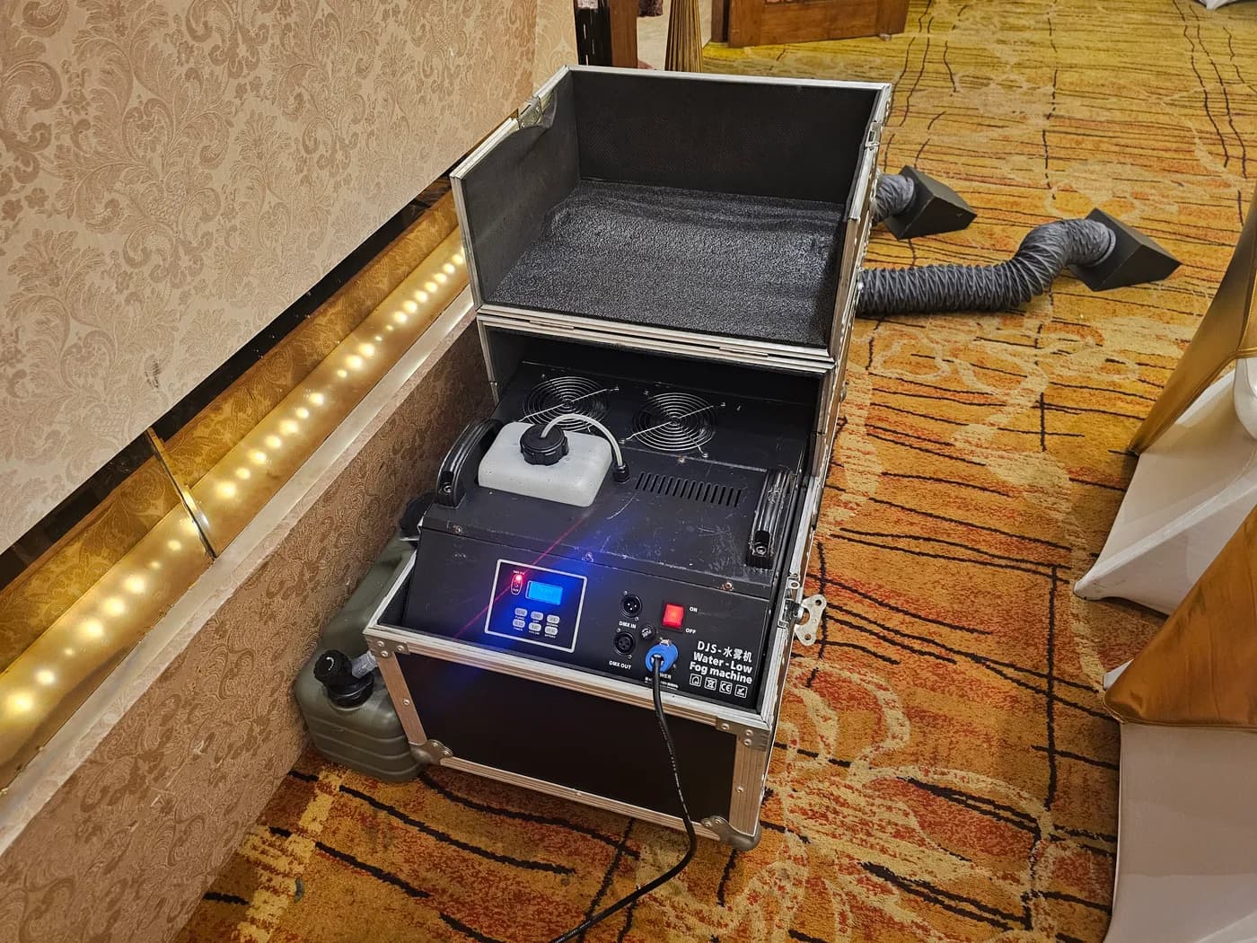 Low Fog Machine 3000W — actual unit photo 01