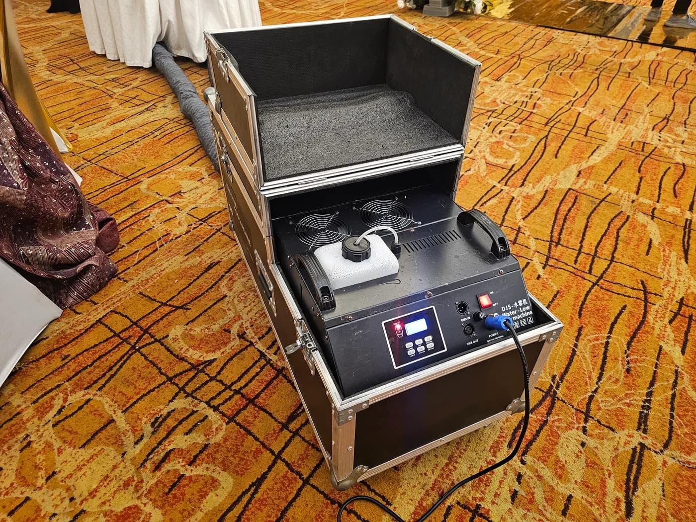 Low Fog Machine 3000W — actual unit photo 05