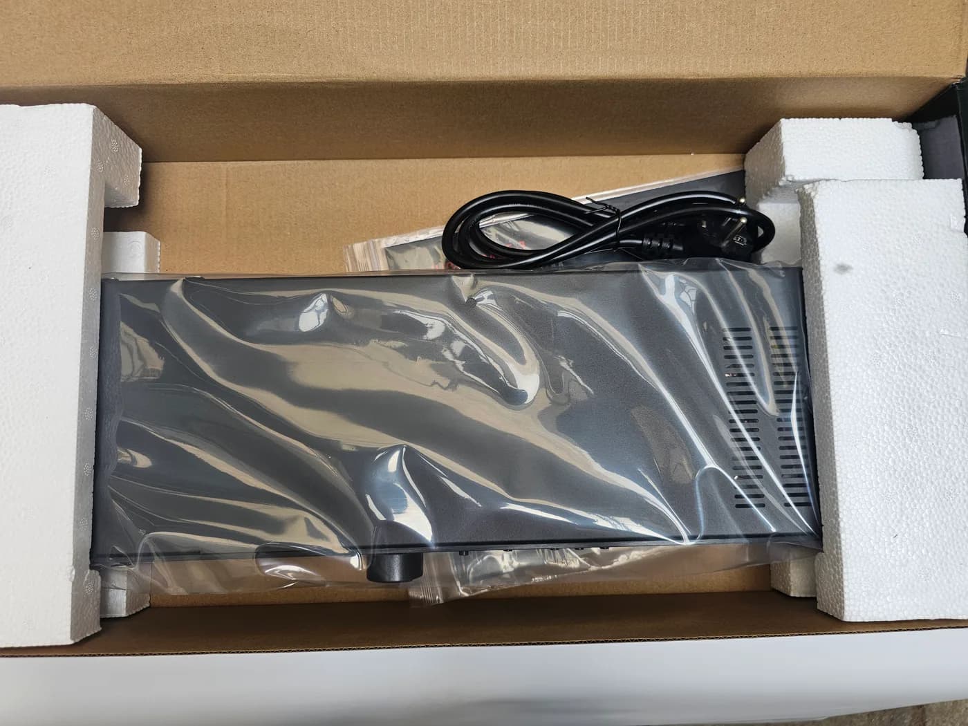 dbx DriveRack PA2 — actual unit photo 03