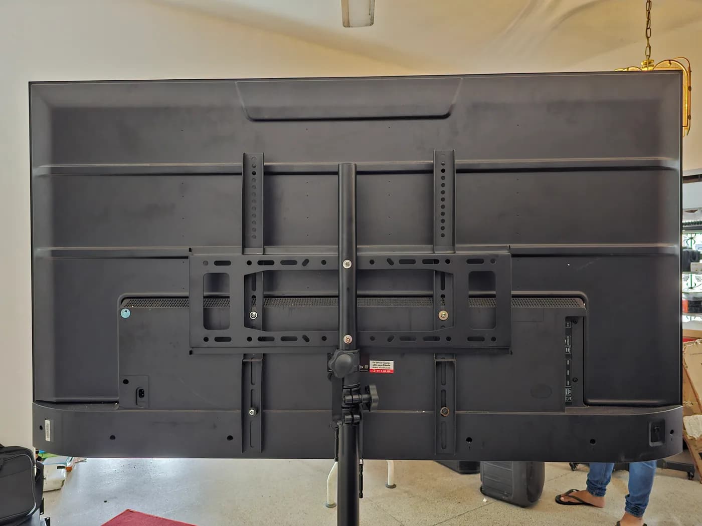 Tripod TV Stand Head Plate 43-65-inch — actual unit photo 05