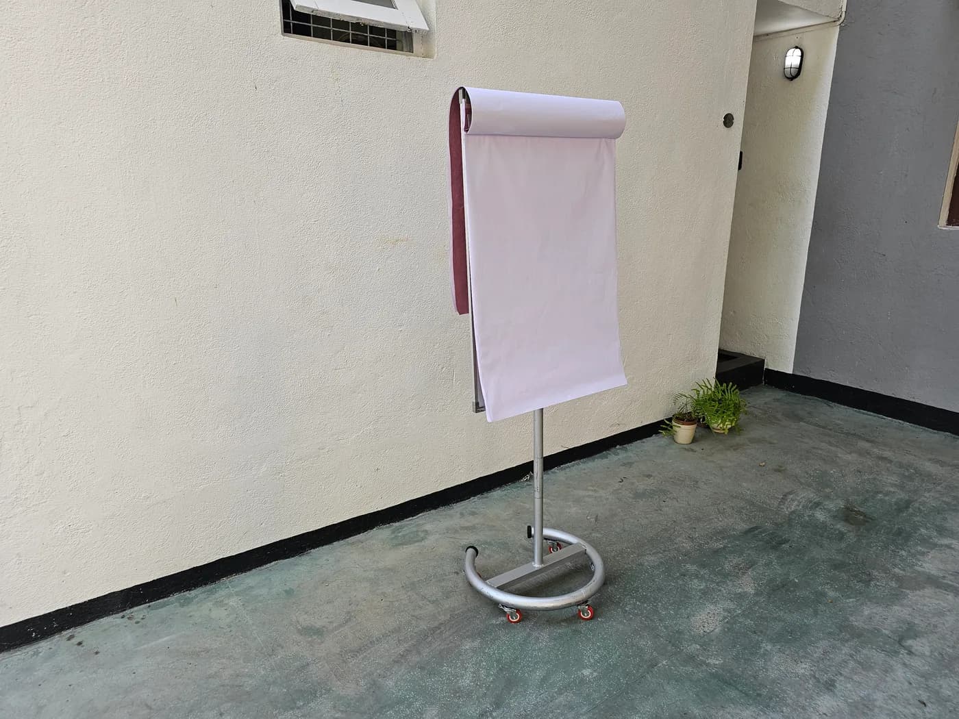 Trolley Flip Chart Board Rental — actual unit photo 03