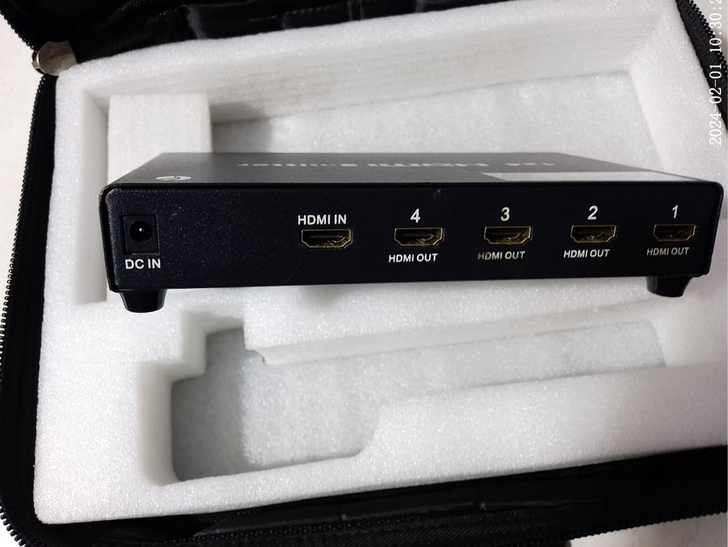 Versatile HDMI Splitter for Multi-Screen Displays
