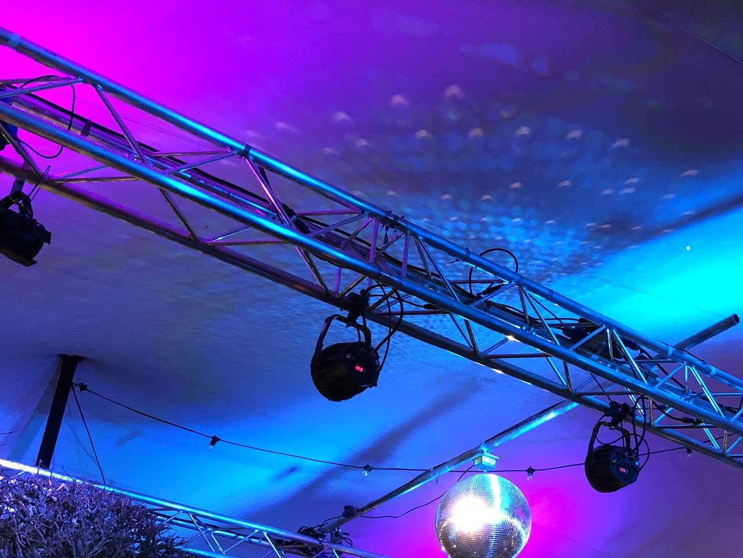 12” Truss Holding Stand System rent in srilanka