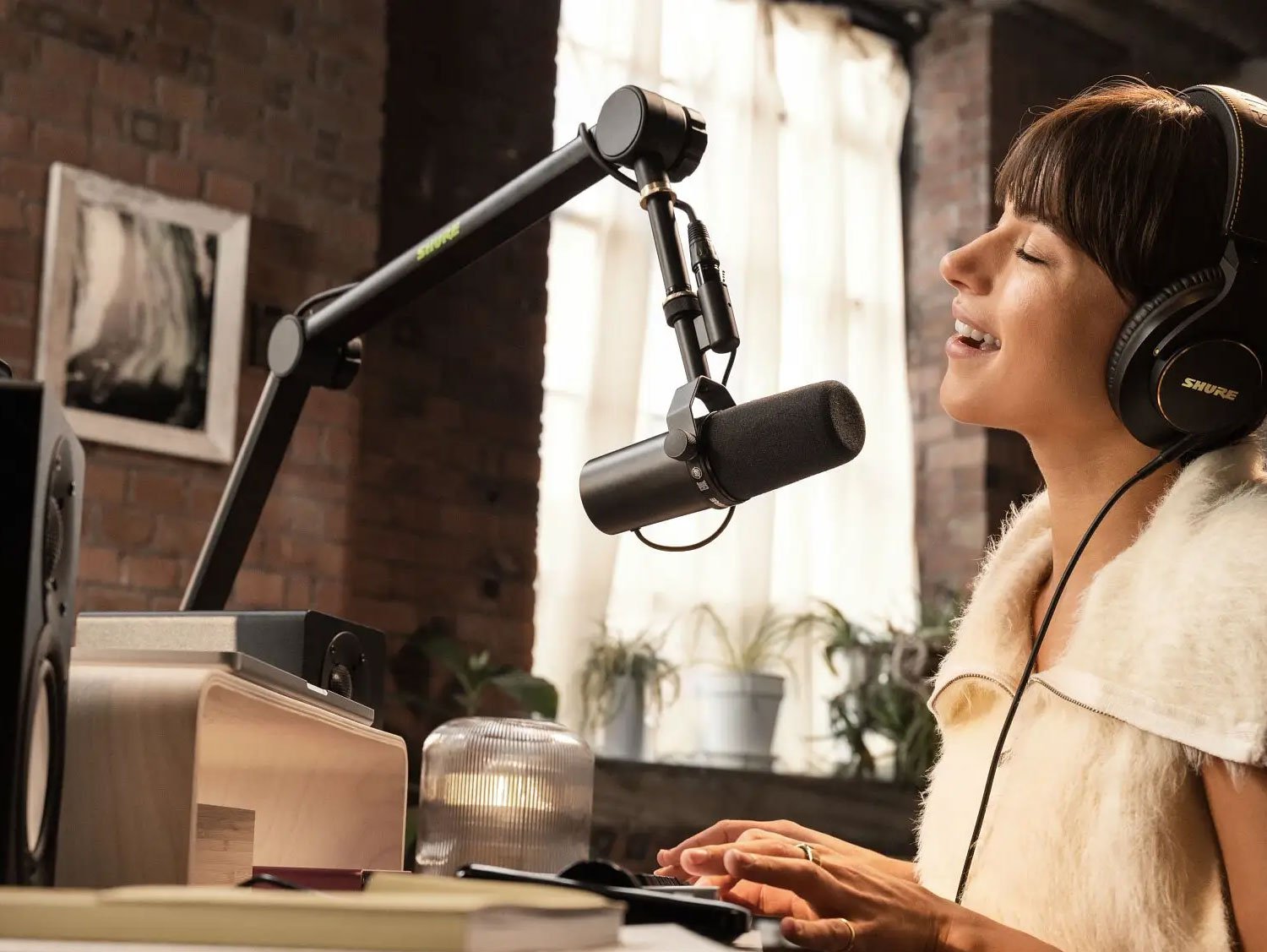 Shure SM7B Podcast Microphone