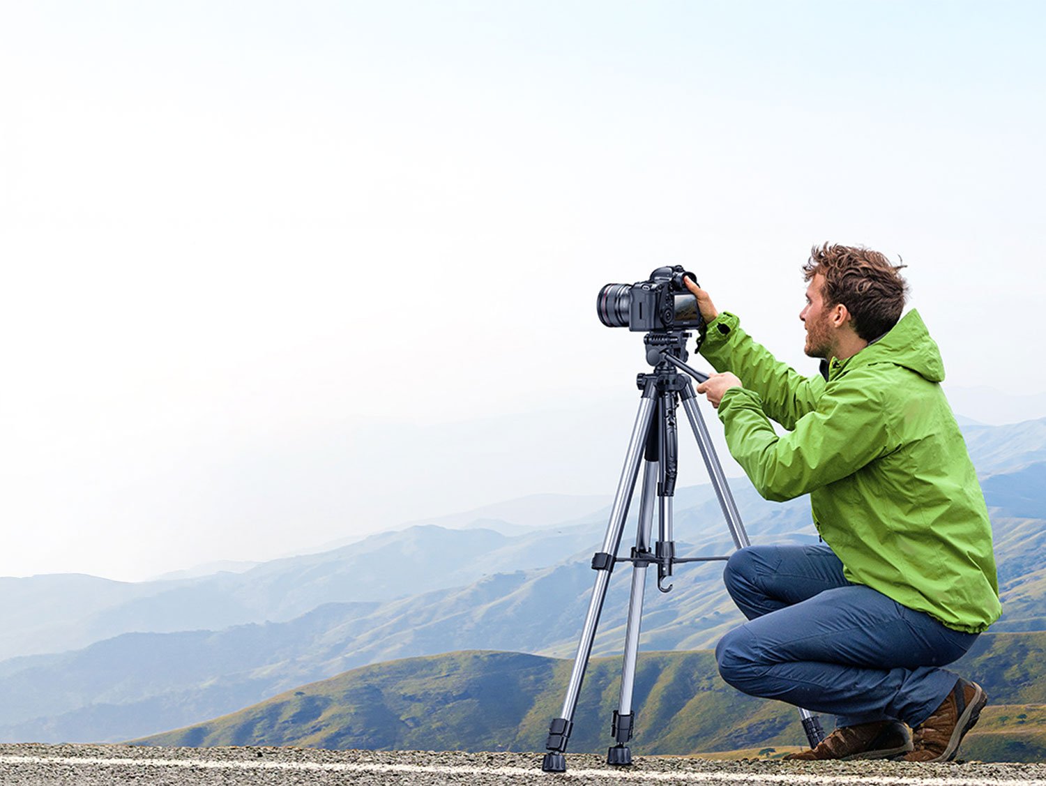 UGREEN Professional Tripod For Phone and Cameras